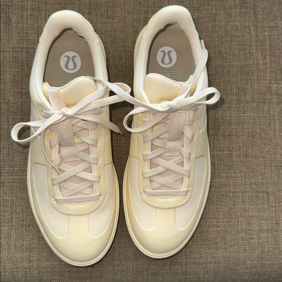 Lululemon Cityverse Sneakers - Size 8.5 - Picture 2 of 6